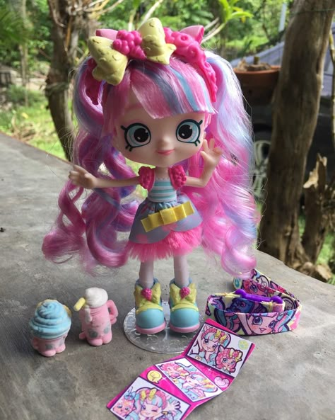 Candy Sweets (Wild Style) Shopkins Dolls, Shopkins Art, Shopkins Doll, Shopkin Dolls, Shopkins Characters, Shoppies Dolls, Shopkins Toys, Cute Squishies, Nostalgic Toys