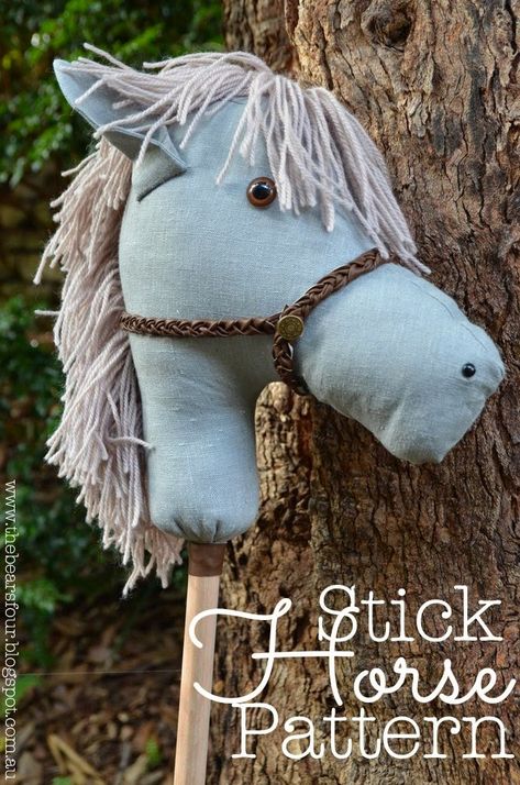 The Bears Four: Stick Horse Pattern Stick Horse Pattern, Horse's Neck, Crochet African Flowers, Plush Horse, Horse Ears, Stick Horses, Crochet Horse, Free Horses, Hobby Horses