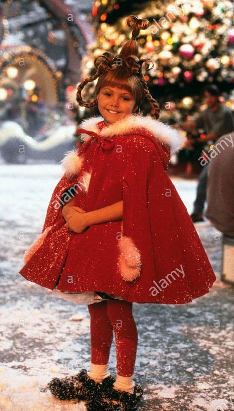 Whoville Costumes Diy Women, Cindy Lou Hoo, Who Hair, Whoville Costumes, Cindy Lou Who Hair, Cindy Lou Who Costume, Halloween Costumes Brunette, The Grinch Movie, Christmas Dress Up