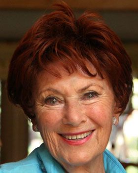 Born Oct. 25,  1928 in Watertown, MN. Marion Ross, Tv Moms, Laverne & Shirley, Character Board, Becoming An Actress, Vintage Tv, Hollywood Star, Hollywood Walk Of Fame, Elizabeth Taylor