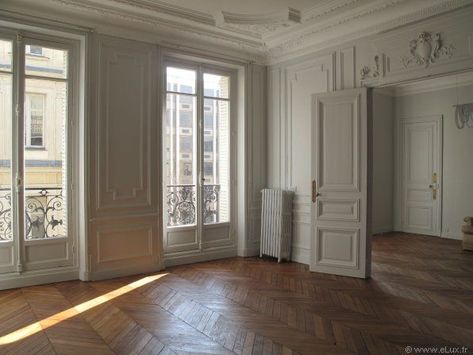 Decor Studio, Design Salon, Wooden Floors, Parisian Apartment, Empty Room, Paris Apartments, Dream Apartment, Dream House Interior, Apartment Inspiration