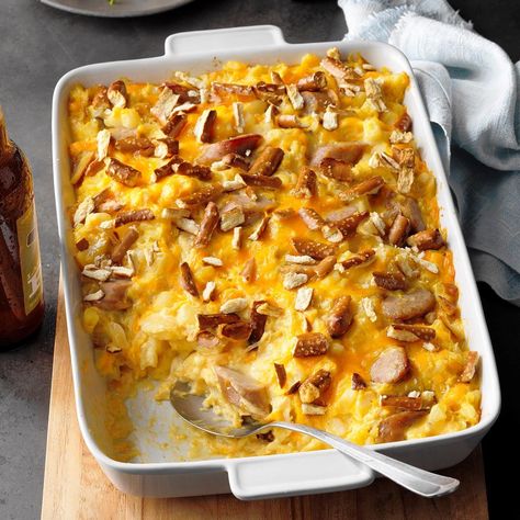 Oktoberfest Casserole, German Casserole, Cheesy Hashbrown Casserole, Spaghetti Pie, Oktoberfest Food, Frozen Potatoes, Apple Cheesecake, Cheddar Cheese Soup, Hot Dish