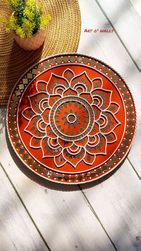 Mouldit Clay, Clay Mirror, Mirror Canvas Art, Painted Mirror Art, Mirror Crafts, Lippan Art, Mandala Art Therapy, Traditional Wall Art, Clay Wall Art