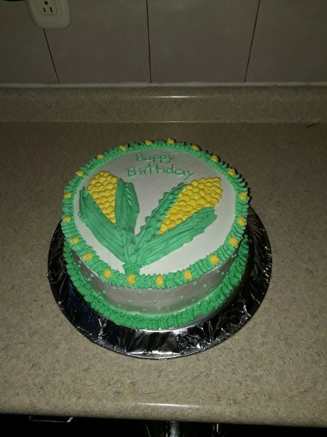 Corn Farm, Corn Cakes, Cake Decorating Designs, Corn Maze, Farm Birthday, Cake Designs Birthday, Pumpkin Cake, Dad Birthday, Cake Ideas