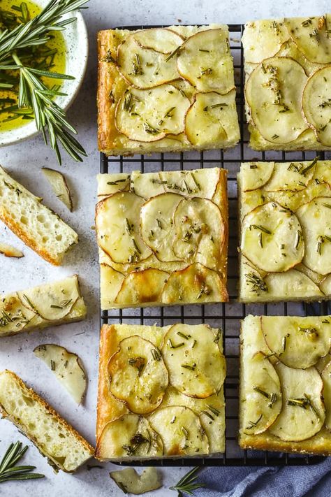 Potato And Rosemary Foccacia, Foccacia Toppings Ideas, Focaccia Photography Styling, Potato Foccacia Bread, Focaccia Bread Toppings, Foccacia Bread Toppings, Focaccia Toppings, Potato Focaccia Recipe, Italian Focaccia Recipe