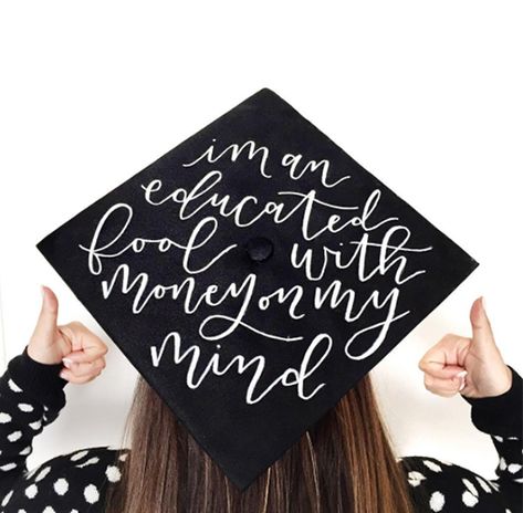 Graduation Pictures Business, Simple Graduation Cap Ideas, Grad Cap Ideas, Funny Graduation Caps, Graduation Cap Ideas, Nurse Graduation Cap, Graduating College, Abi Motto, Business Major