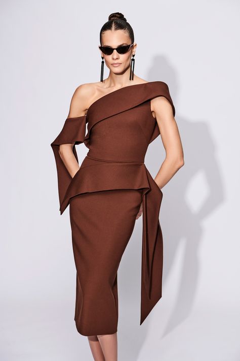 Pre Fall 2023, Drape Dress, Pre Fall Collection, Column Dress, Christian Siriano, Draped Dress, Runway Collection, Fashion Show Collection, Fall Looks