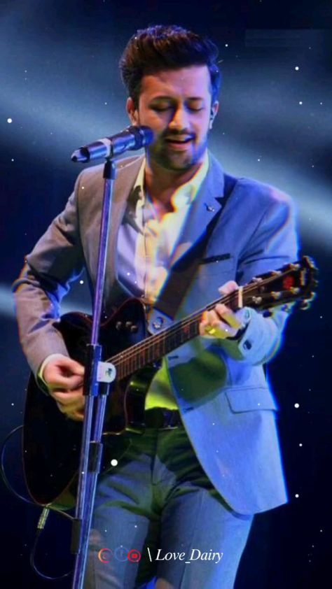 Atif Aslam Song Status, Atif Aslam Song, The World Wallpaper, Song Lover, Lofi Songs, Hindi Love Song Lyrics, Armaan Malik, Love Yourself Lyrics, 1st Birthday Photoshoot