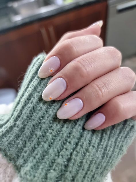 Nails With Sunflowers, Disco Ball Nails, Ball Nails, Milky White Nails, Nails With Design, Milky Nails, White Glitter Nails, White Nail Art, White Nail Designs