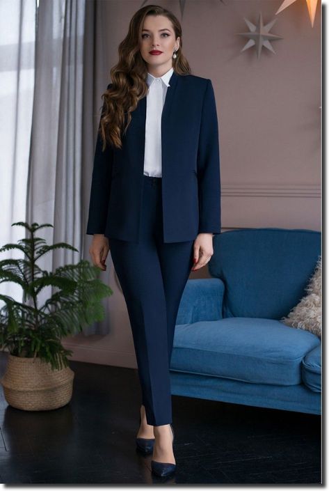 Power Dressing Women, Womens Suit Outfits, Work Outfits Frauen, Fashionable Work Outfit, Blazer Outfits For Women, Business Outfits Women, Woman Suit Fashion, Power Dressing, Classy Work Outfits