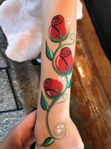 Art Painting Easy Simple, Rose Face Paint Easy, Arm Paint Ideas Easy, Arm Painting Ideas, Valentines Face Painting Ideas, Valentine Face Paint, Face Paint Rose, Simple Body Painting, Arm Face Painting