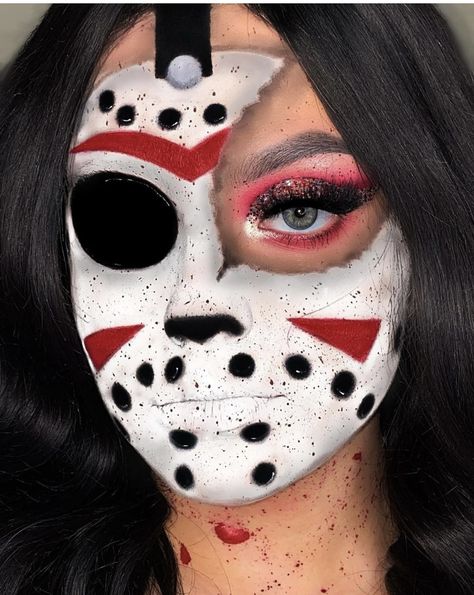 Jason Halloween Makeup, Mrs Voorhees, Mermaid Makeup Halloween, Halloween Gesicht, Holloween Makeup, Makeup Life Hacks, Creepy Halloween Makeup, Halloween Makeup Pretty, Cute Eye Makeup