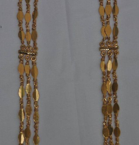 Avalakki Chain Design, Manga Maalai Designs Gold, Avalakki Sara Gold, Gold Mala With Tilla For Diwali, Antique Mala Gold, Double Layer Kasu Mala, Traditional Kasu Mala, Big Earrings Gold, Nana Jewelry