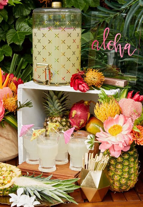 luau party aloha drink station Tiki Bar Decorations Luau Party, Tropical Birthday Party, Aloha Party, Luau Theme Party, Luau Birthday Party, Luau Theme, Tropical Birthday, Rum Cocktails, Party Centerpiece