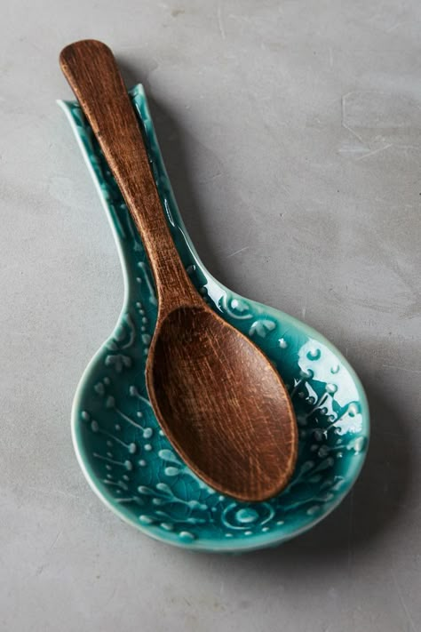 Spoon Rest Pottery, Pottery Spoon Rest, Tanah Liat, Ceramic Spoon Rest, Pottery Handbuilding, Slab Pottery, Hand Built Pottery, Pottery Crafts, Diy Pottery