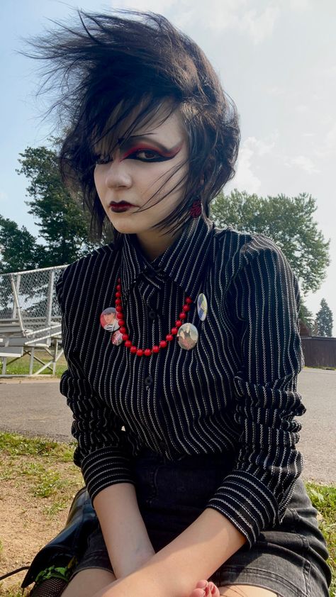 vampirem0vie on ig 80s Alt Fashion, 80s Vampire Aesthetic, New Romantic Makeup, 80s Goth Outfits, New Wave Outfits, New Wave Fashion 80s, 80s Trad Goth, 80s New Wave Fashion, Eclectic Academia