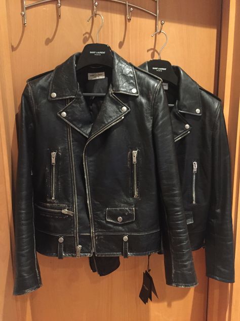 Leather Jacket Jeans Outfit, Leather Jacket With Jeans, Jeans Leather Jacket, Outfit Leather Jacket, Jacket With Jeans, Leather Jacket Biker, Leather Jacket Outfit, Leather Jacket Men Style, Mens Leather Coats