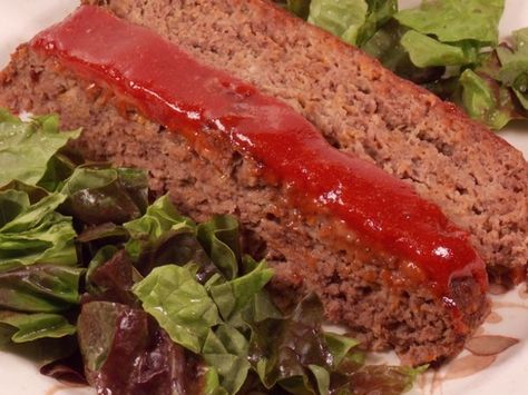 Piquant Meatloaf Recipe - Food.com Piquant Sauce Recipe, Tangy Meatloaf, Meatloaf Recipies, Recipe For Meatloaf, Veggie Loaf, Meatloaf Sauce, Beef Ideas, Slow Cooker Meatloaf, Leaf Lettuce