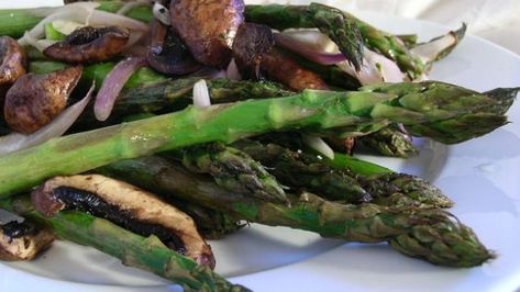 Roasted Asparagus, Mushrooms and Onions Recipe - Food.com Sauteed Brussel Sprouts, Saute Asparagus, Mushrooms And Onions, Asparagus And Mushrooms, Asparagus Fries, How To Cook Asparagus, Roasted Mushrooms, Mushroom And Onions, Spring Vegetables