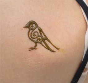 Henna Bird on Shoulder by flowerwills ... Animal Henna Designs, Bird On Shoulder, Henna Animals, Henna Motive, Henna Tattoo Back, Shoulder Henna, Henna Styles, Small Henna Tattoos, Small Henna Designs