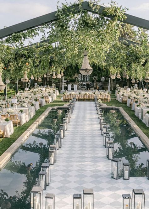 Venue Layout Design, Wedding Venue Landscape Design, Modern Event Venue Design, Luxury Outdoor Wedding Reception, Luxury Garden Wedding Ceremony, Dubai Wedding Venues Outdoor, Classy Wedding Reception, Nc Wedding Venues, Greenhouse Venue