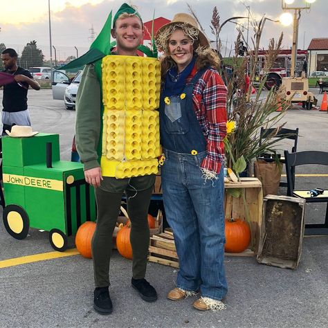 Farm Costumes For Adults, Farmer Costume Mens, Farm Family Costume, Diy Farm Animal Costumes, Halloween Costume Ideas 2023, Animal Costumes Diy, Costume Ideas 2023, Farm Costumes, Overalls And Boots