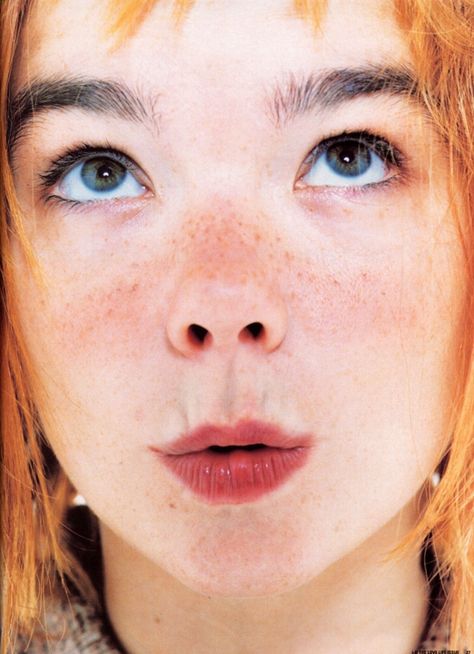 bjork. Blue Eyes, Pretty People, Beautiful People, Singers, A Woman, Makeup, Music, Photography, Hair