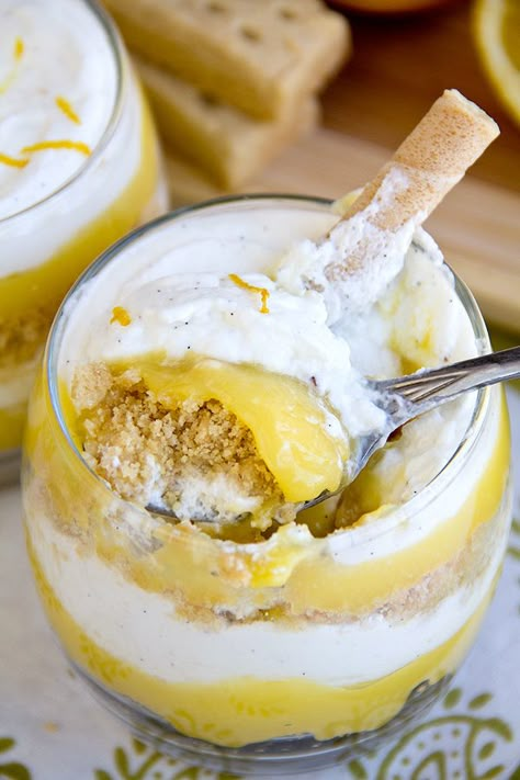 lemon-puckerup-parfait - My kind of combination . . . Lemon curd and vanila bean cream and shortbread. Lemon Parfait, Vanilla Bean Cream, Desserts In A Glass, Parfait Recipes, Intelligence Service, Lemon Desserts, Eat Dessert First, Lemon Recipes, Lemon Curd