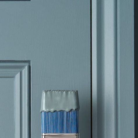 Annie Sloan on Instagram: "Satin Paint in Cambrian Blue, here in all its grey-blue glory. Annie describes this colour as a denim blue. Just like your favourite jeans, Cambrian Blue is hard-working, can be dressed up or down, and goes with everything. We love how this colour sits on the colour wheel between a powder blue and a deeper blue. It has the calmness of a pastel but the charisma of a much darker blue, and will give spaces a wide-open feeling because of the light-reflecting qualities in b Annie Sloan Wall Paint, Cambrian Blue, Colour Wheel, Annie Sloan Paints, Dusky Blue, Colorful Life, Painting Trim, Paint Colours, Blue Wood