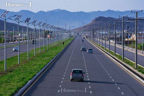 Kandahar, Afghanistan 🇦🇫 Afghan Aesthetic, Kandahar Afghanistan, Afghanistan Culture, Futuristic City, Famous Places, Beautiful Pictures, Most Beautiful, Road, Photography