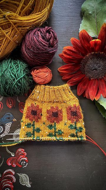 Sunflower Knitting Pattern, Sunflower Socks, Colorwork Socks, My Sunflower, Charlotte Stone, Field Of Sunflowers, Colorwork Chart, Yarn Creations, Grid Patterns