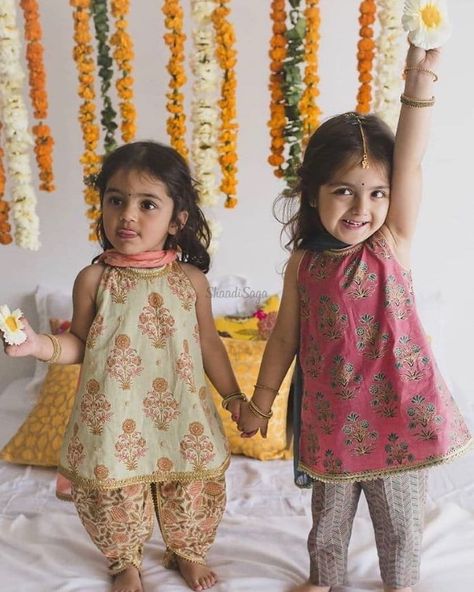 27+ Aww-Dorable Kid Outfits We Spotted At Real Weddings! | WeddingBazaar Rakhi Shoot, Kids Indian Wear, Girly Clothes, Kids Ethnic Wear, Kid Outfits, Made For Kids, Indian Baby, Kids Dress Wear