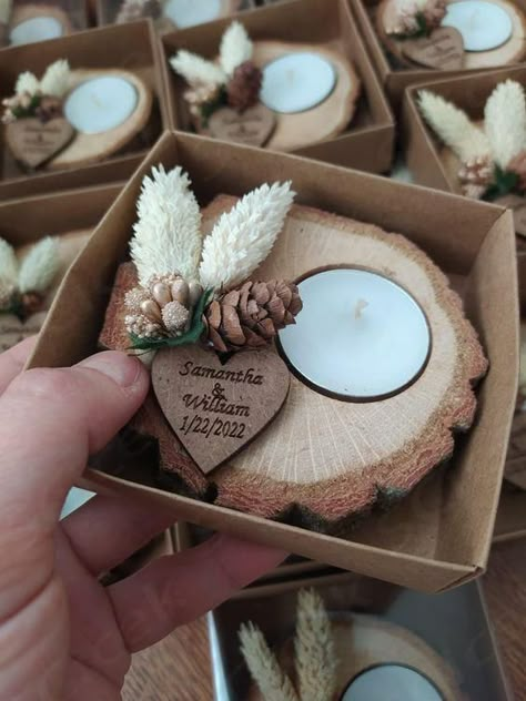 Wedding Favors And Gifts, Idee Cricut, Idea Wedding, Engagement Favors, Bridesmaid Favors, Bridal Favors, Candle Holders Wedding, Etsy Wedding Favors, Rustic Wedding Favors