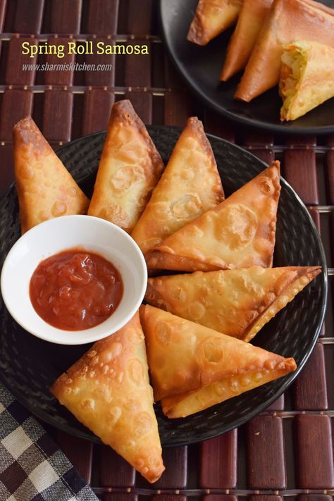 Spring Roll Samosa Beef Samosa, Chinese Spring Rolls, Veg Spring Rolls, Vegetarian Spring Rolls, How To Make Samosas, Cooking Chinese Food, Recipe Bread, Chicken Spring Rolls, Veg Snacks