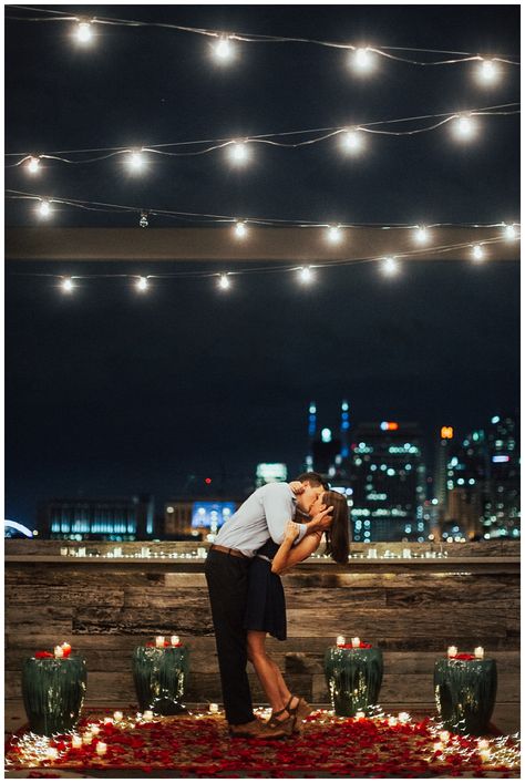 Hoco Proposal Ideas, Unique Proposals, Proposal Pictures, Best Wedding Proposals, Romantic Surprise, Proposal Photos, Romantic Proposal, Perfect Proposal, Wedding Proposals