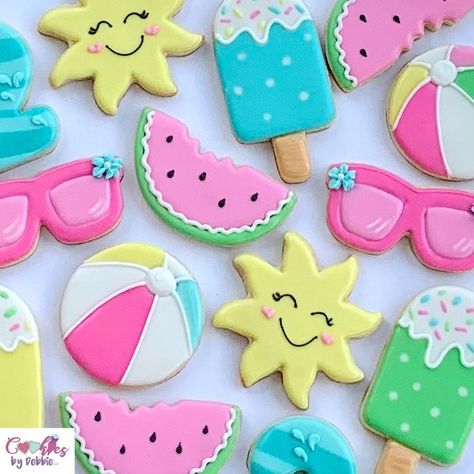 Summer Cookies Decorated Royal Icing, Fun In The Sun Cake, Beach Party Cookies, Cookie Decorating Ideas Summer, Party Cookies Decorated, Summer Cookies Decorated, Pool Party Cookies, Summer Party Cake, Summer Birthday Cake