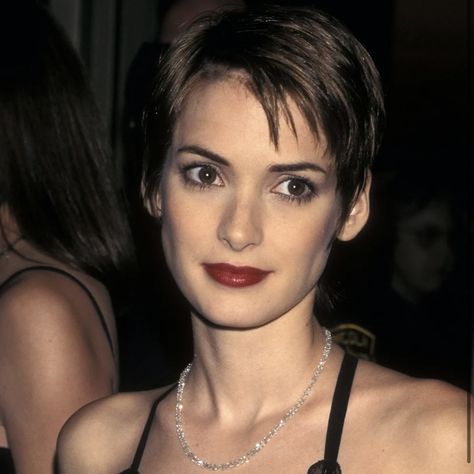 Winona Ryder Makeup, Winona Ryder Style, Winona Ryder 90s, Winona Rider, 80s Actors, Winona Forever, Pretty Socks, Girl Interrupted, New York Aesthetic