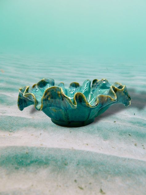 Coastal Pottery, Ocean Pottery, Pottery Fruit Bowl, Pottery Diy, Pottery Fruit, Turquoise Bowl, Ceramic Pinch Pots, Beach Pottery, Ceramic Serving Bowl