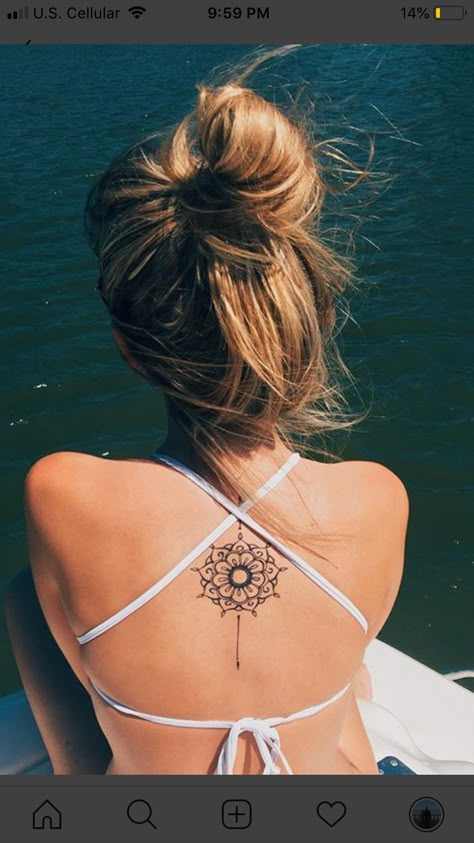 Tato Henna, Boho Tattoos, Neck Tattoos Women, Tattoos For Women Flowers, Men Tattoos, Inspiration Tattoos, Neck Tattoos, Back Tattoo Women, Tattoo Women