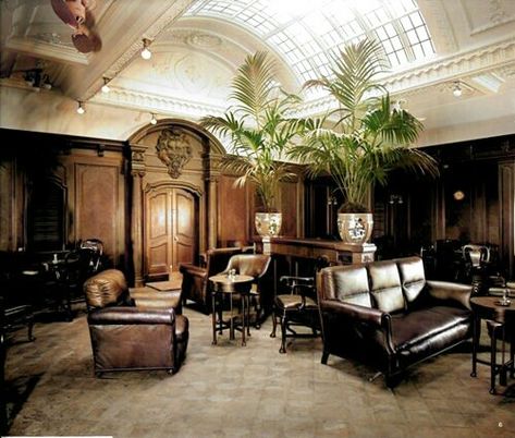 Submarine Interior Design, Ocean Liner Interior, Submarine Interior, Ocean Liners Golden Age, Grand Staircase Titanic, Rms Mauretania, Luxury Cruise Ship, Underwater City, Rms Titanic