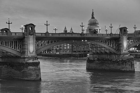 Blackfriars Bridge, London Bridges, London Institute, City Of Glass, City Of Ashes, Lord Of Shadows, Clockwork Princess, British Things, London Aesthetic