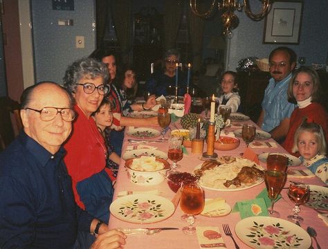 Thanksgiving Thanksgiving Feast Aesthetic, Thanksgiving Table Photography, Thanksgiving Aesthetic Photography, Thanksgiving Nostalgia, 80s Thanksgiving, Monthly Aesthetic, Shooting Reference, 2010 Aesthetic, Thanksgiving Plate