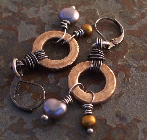 hardware earrings 024 | Flickr - Photo Sharing! Washer Earrings, Jewelry Homemade, Cold Connections, Altered Jewelry, Washer Jewelry, Hardware Jewelry, Crafting Jewelry, Accessory Ideas, Diy Jewlery