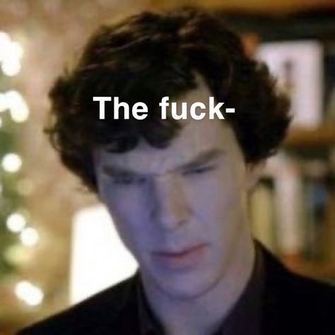 Sherlock Holmes Funny Face, Benedict Cumberbatch Meme, Sherlock Pfp, Sherlock Bbc Funny, Benedict Cumberbatch Funny, Sherlock Meme, John Lock, Sherlock Holmes Series, Lara Pulver