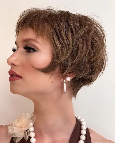 15 Chic Winter Hairstyles for Short Hair 2023-2024 French Pixie Haircut With Bangs, French Micro Bob, Micro Bob Haircut Short Fringe, Long Pixie Bangs, French Bob Haircut Short, Layered French Bob, Short French Bob With Bangs, French Pixie Haircut, Pixie Haircut With Long Bangs