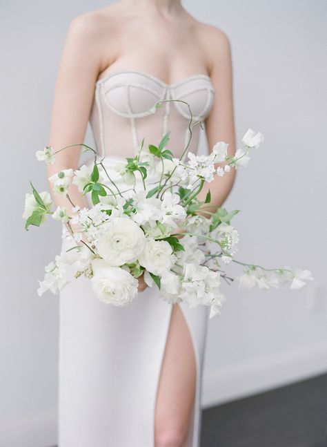 Structured Bouquet, Flower Photoshoot Editorial, Flowers Installation, Whimsical Wedding Bouquet, Elegant Castle, Dream Wedding Bouquet, Modern Wedding Bouquets, White Bouquets, Modern Elegant Wedding