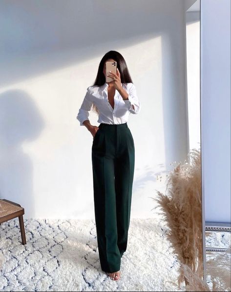 Interview Outfits Women, Fashionable Work Outfit, Professional Outfits Women, Chique Outfits, Business Outfits Women, Stylish Work Attire, Corporate Outfits, Business Casual Outfits For Work, Classy Work Outfits