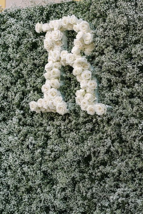 Flower Letter Decoration, Flower Filled Letters, Minimalist White Bouquet, Baby Breath Baby Shower Decor, Baby’s Breath Wedding Decor, White Rose Backdrop, Wedding Reception Photo Backdrop, Baby Breath Wedding Decor, Garland With White Flowers