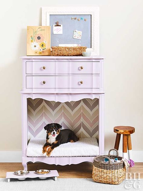 Patio Furniture Makeover, Vintage Furniture Makeover, Eco Furniture, Bed Dresser, Bedroom Furniture Makeover, Diy Dog Bed, Furniture Logo, Dog Bed Furniture, Dog Rooms