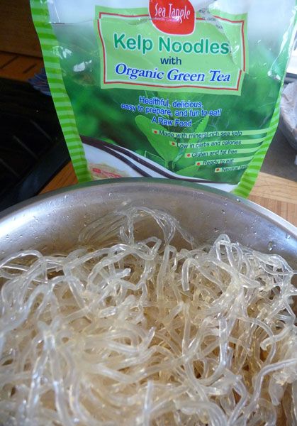 About Kelp Noodles    In this recipe we use kelp noodles, a product that has become very popular these days for making raw pasta dishes, seaweed salads or raw pad thai.     Kelp noodles need to be softened before eating for best digestion and texture. You can do this one of two ways. 1) Soak your kelp noodles in warm water with the juice from half a lemon for 1 hour. 2) Blanch the kelp noodles in hot water. Seaweed Noodle Recipes, Salad Alternatives, Seaweed Noodles, Seaweed Salad Recipe, Sea Veggies, Seaweed Recipes, Raw Pad Thai, Raw Pasta, Edible Seaweed